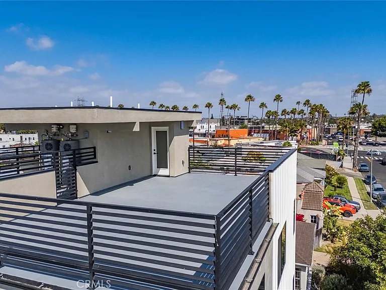 5933 Comey Ave #1 — Photo 42