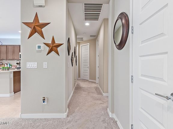 3rd image of 1323 E MALDONADO Drive