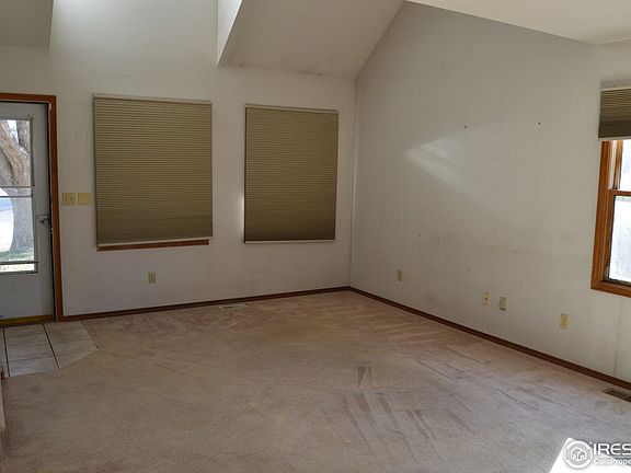 4th image of 521 50th Ave
