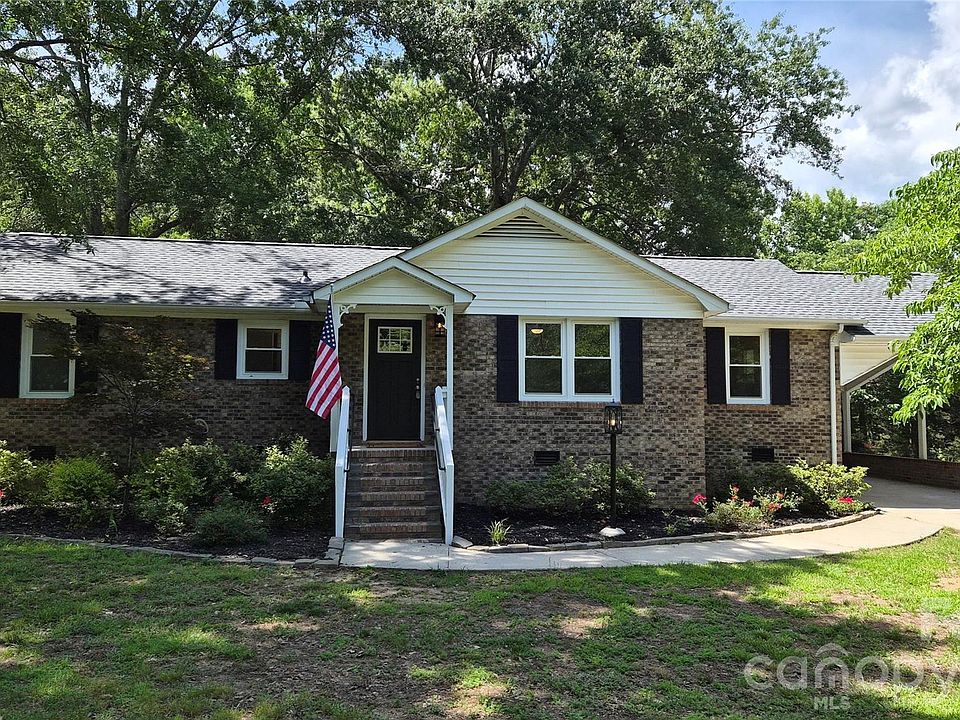 1st image of 1319 Sourwood Dr
