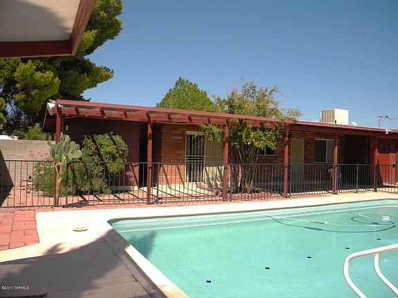 2nd image of 5308 E Linden Pl