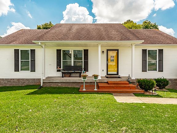 2nd image of 306 Corbitt Ln