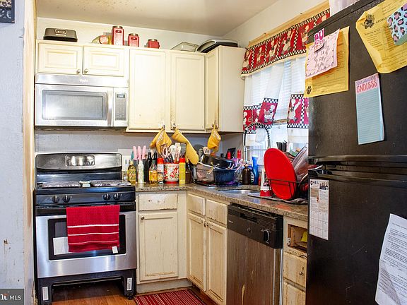 5th image of 155 Olen Dr