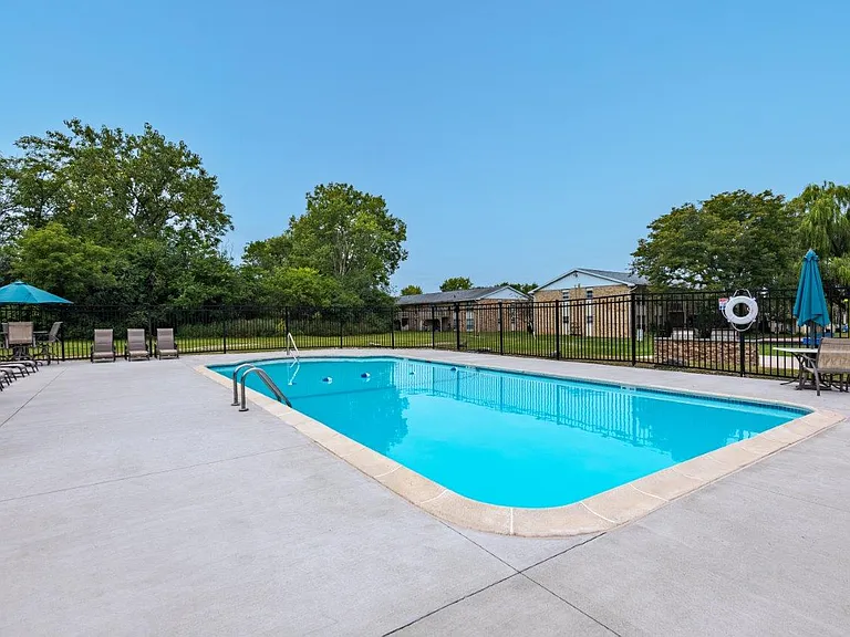 Hillcrest Village Apartment Homes — Photo 16