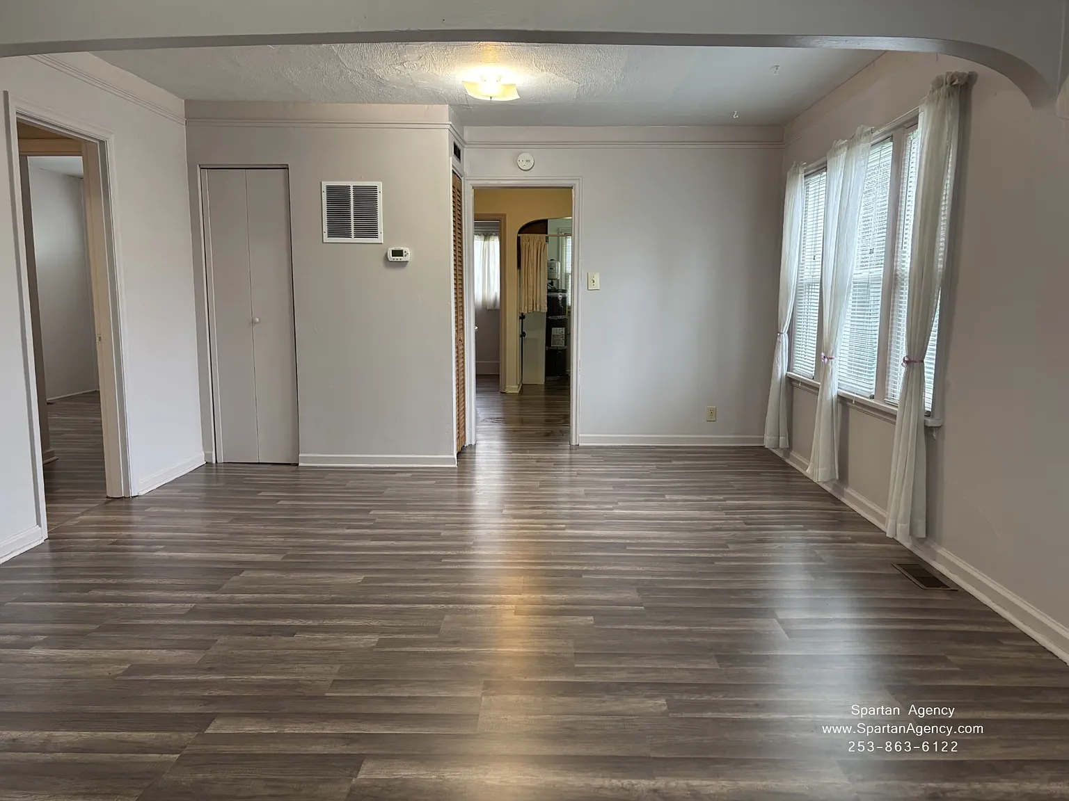 2 bed, 1158 sqft, $1,900 — Photo 4