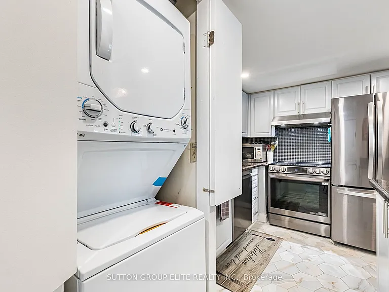 2091 Hurontario St #307 — Photo 14
