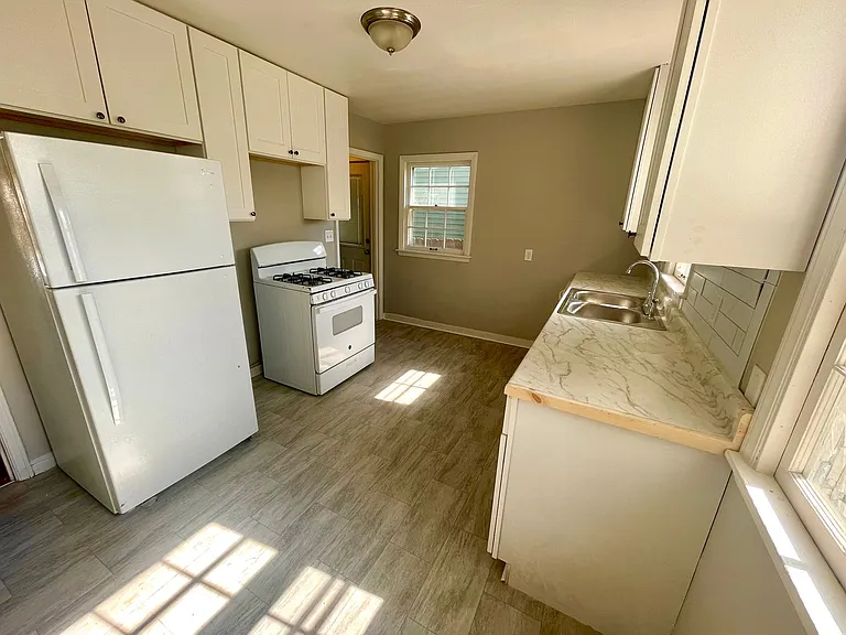 1262 Minnehaha Ave E — Photo 7