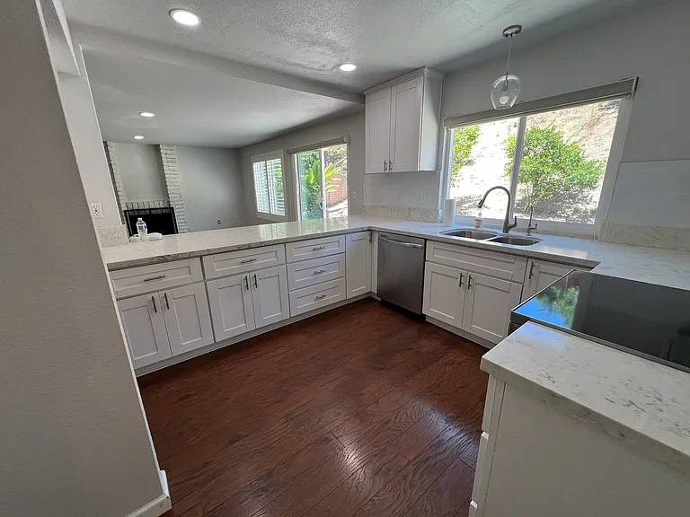 1371 La Mancha Pl — Photo 16