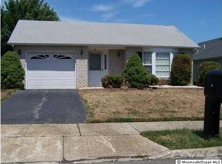 4 Mansfield Dr, Brick, NJ 08724