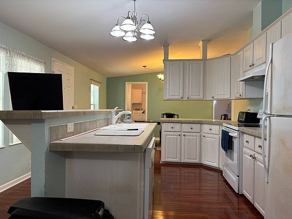 4th image of 121 Green Forest Dr #530