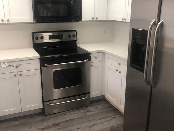 3rd image of 4204 SW 70th Ter #4204