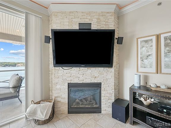 5th image of 1230 Lands End Pkwy Unit 401