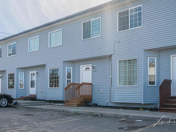 3rd image of 8607 Sara Lynn Pl #3