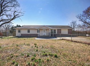 32262 Highway Ac, Lebanon, MO 65536