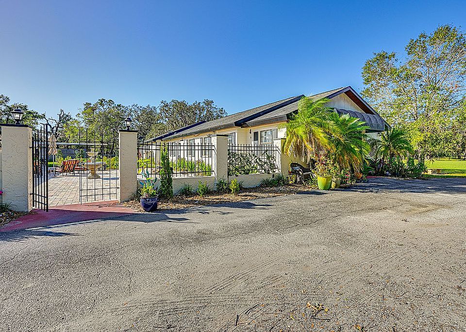 1st image of 13042 Tarpon Springs Rd