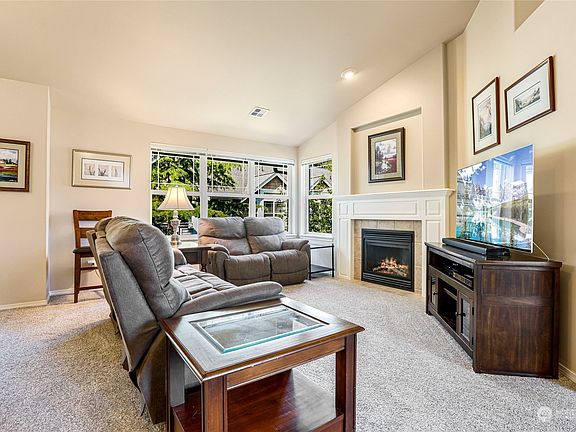 3rd image of 7216 Centerville Court #904