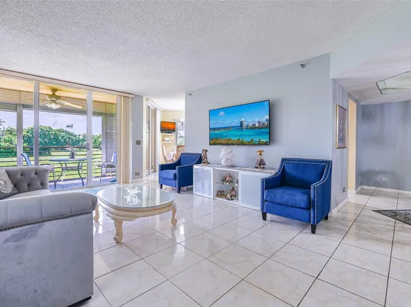 7300 Radice Court #203, Lauderhill, FL 33319