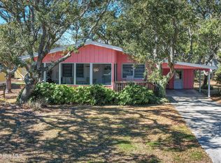 209 Sellers St, Oak Island, NC 28465