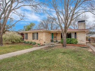 2908 Ryan Place Dr, Fort Worth, TX 76110