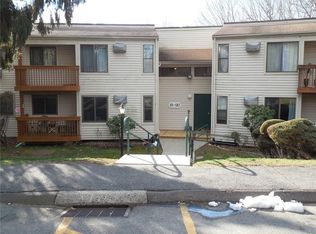 83 Woodland Dr #83, Cromwell, CT 06416