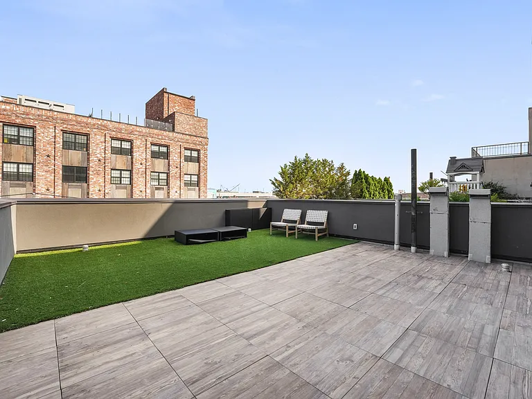428 Van Brunt St #1 — Photo 36