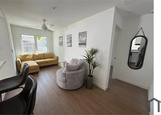 1 bed, $2,407 — Photo 2