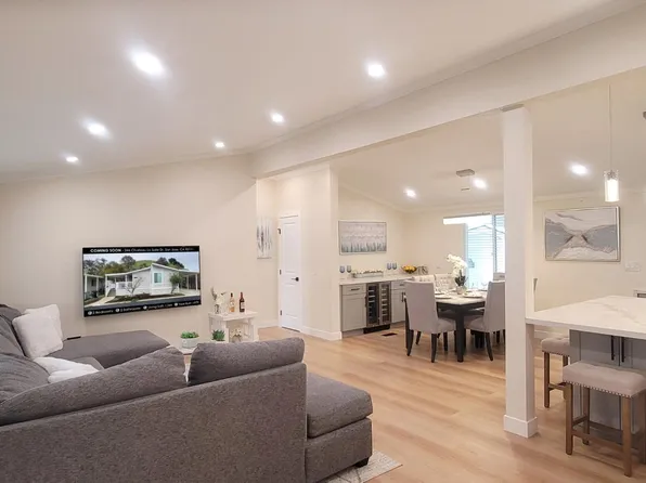 246 Chateau La Salle Dr #246, San Jose, CA 95111