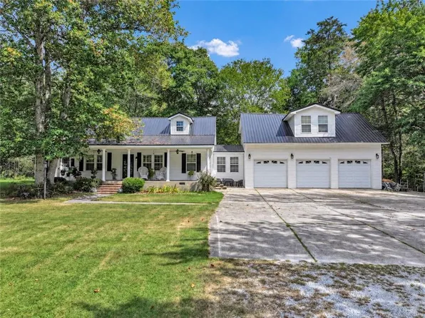 1011 Rainey Rd, Temple, GA 30179