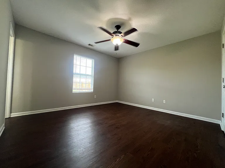 5023 Scotch Pine Ave — Photo 10