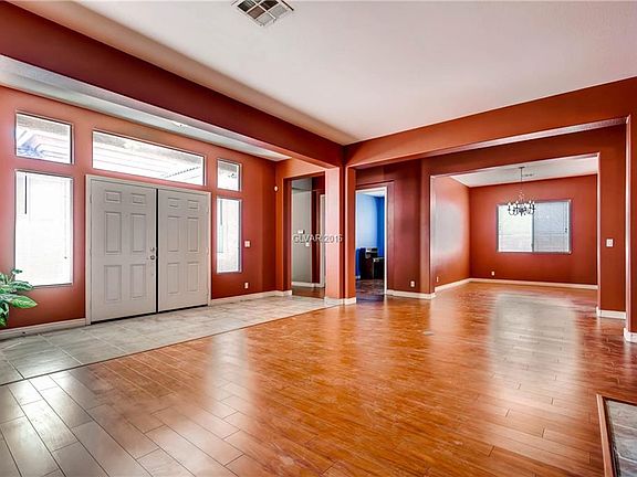 5th image of 1529 Barrington Oaks St
