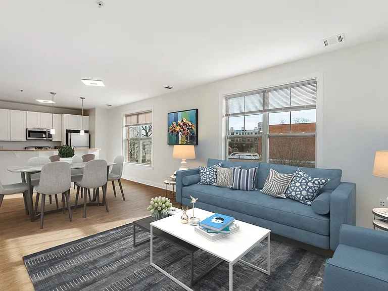 Park Square Apartments — Photo 7
