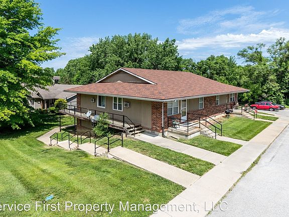 2nd image of 8 Wallingford Dr APT 2