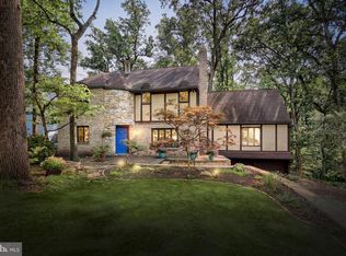 8 Pine Tree Dr, New Cumberland, PA 17070