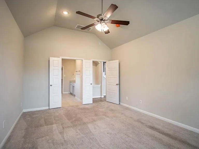 21449 Kings Guild Ln — Photo 25