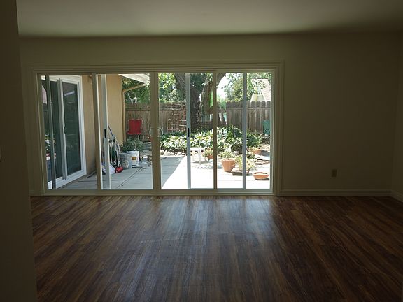 3rd image of 1360 Melody Ln