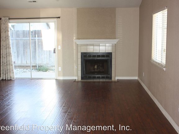 2nd image of 407 E Century Blvd