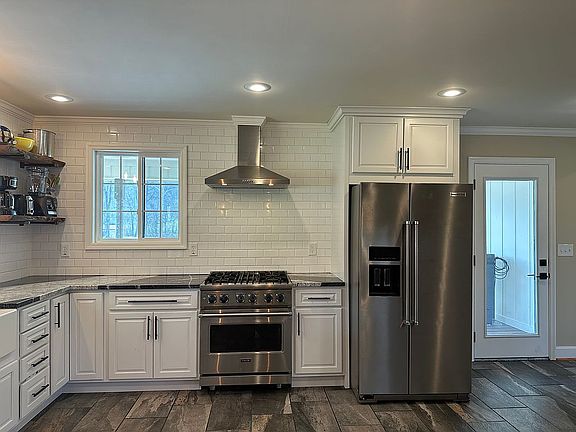 5th image of 6831 White Oak Valley Cir