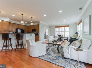 11 Clay Lodge Ln #301, Catonsville, MD 21228
