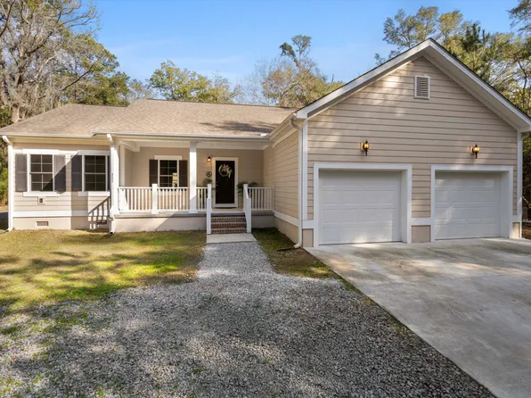 8255 Chisolm Plantation Rd, Edisto Island, SC 29438
