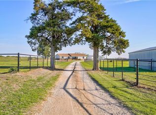 10300 E Lone Chimney Rd, Glencoe, OK 74032