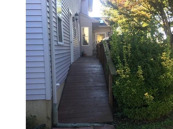 4th image of 134 Back Creek Dr