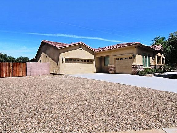 2nd image of 11640 E Bellflower Dr