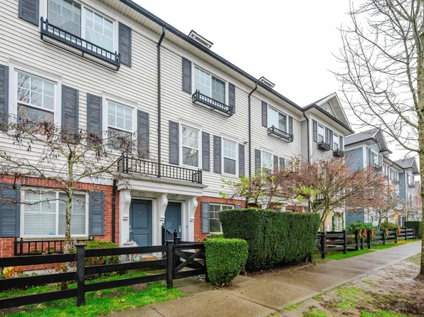 18983 72a Ave #38, Surrey, BC V4N 1A5