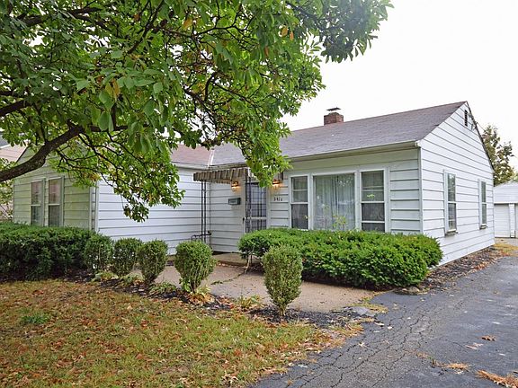 2nd image of 2416 Findlater Ct