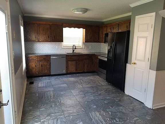 4th image of 2636 Elkmont Dr