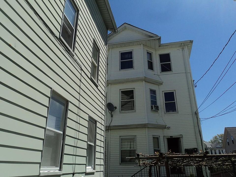 2nd image of 526 4th St