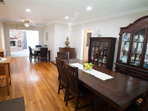 4th image of 9439 Bonavista Ln