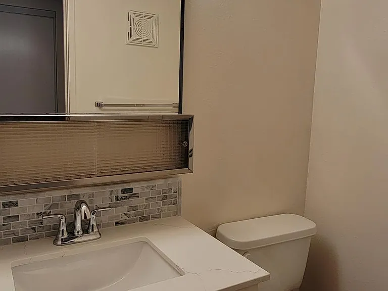1402 Drake Dr #A — Photo 17
