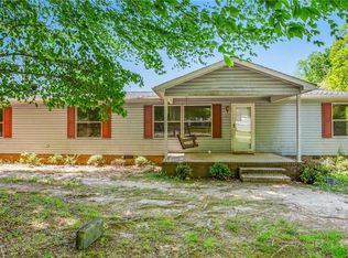 4529 Oakley Ct, Walkertown, NC 27051