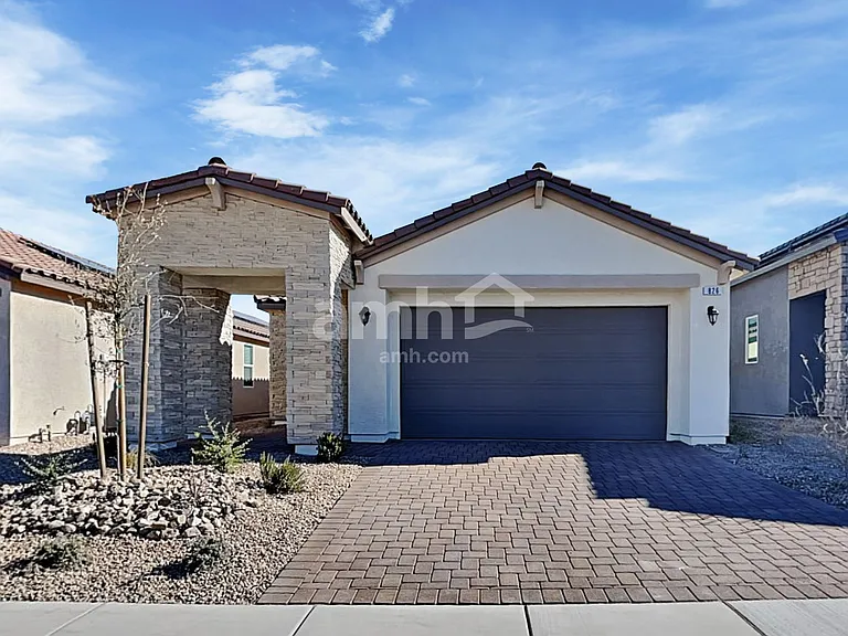 826 English Primrose St — Photo 1
